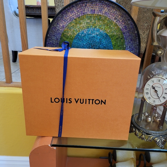 🔥NWT Louis Vuitton Bicolor monogram Empreinte leather OnTheGo MM Microchipped - Picture 13 of 16